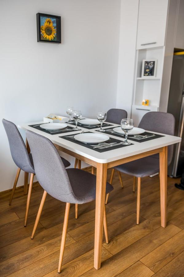City View Apartment With 2 Bedrooms And Free Garage ブラゴエヴグラト エクステリア 写真