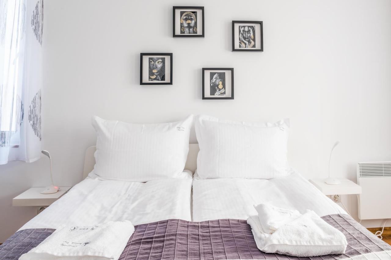 City View Apartment With 2 Bedrooms And Free Garage ブラゴエヴグラト エクステリア 写真