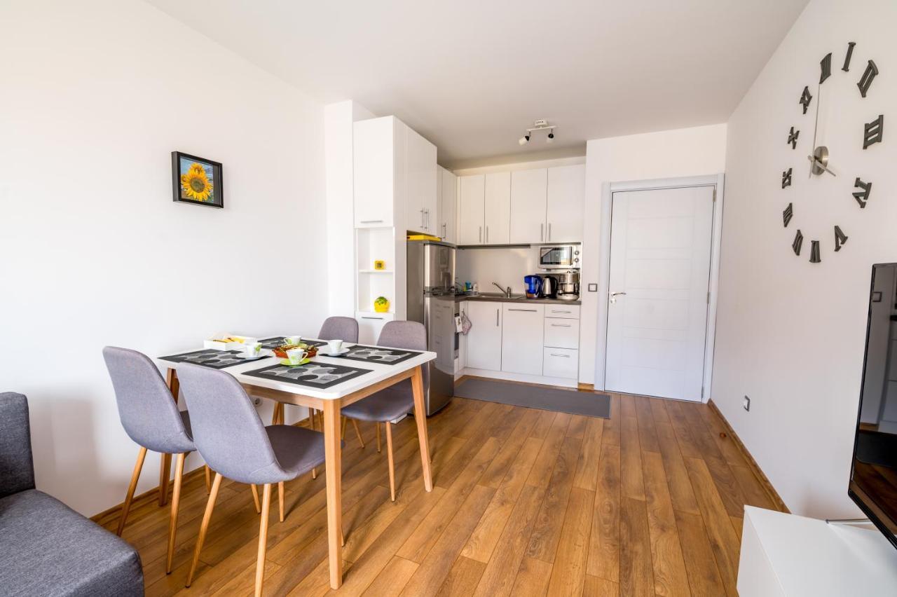 City View Apartment With 2 Bedrooms And Free Garage ブラゴエヴグラト エクステリア 写真